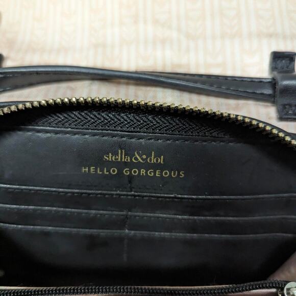 Stella & Dot small black crossbody purse with adjustable strap - Picture 6 of 8